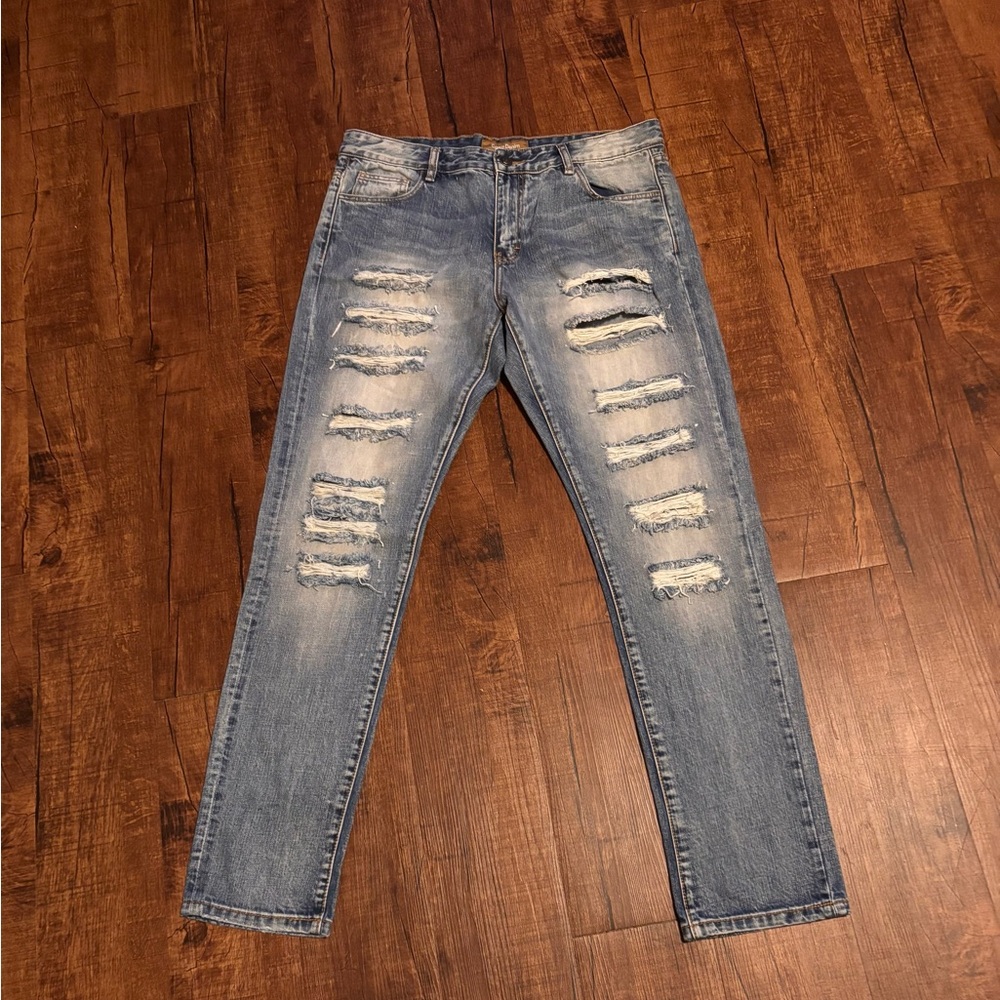 Distressed Light Blue Men's slim fit Jeans size 36-32